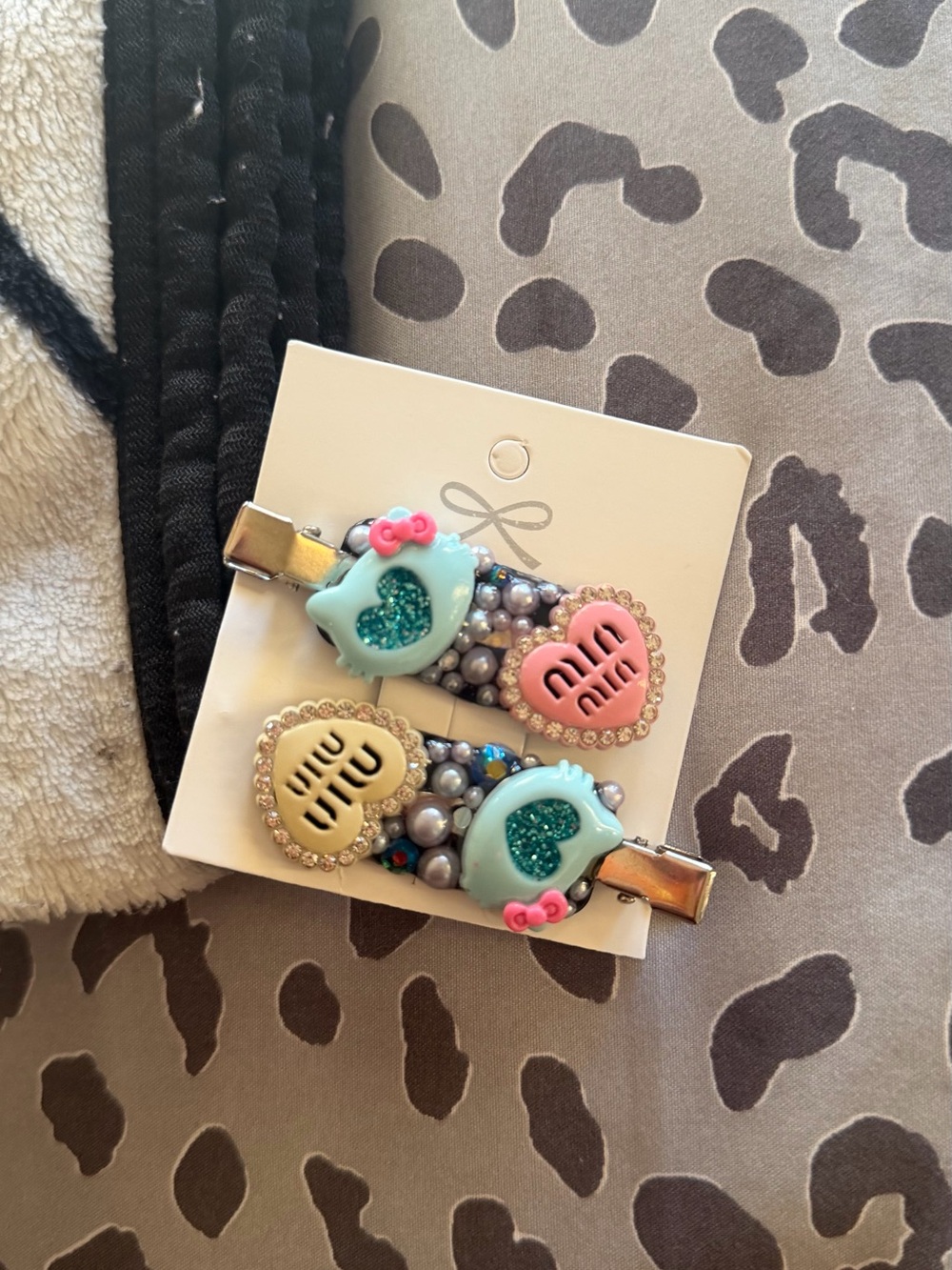 Handmade Decorative Hair Clips - Blue & Pink